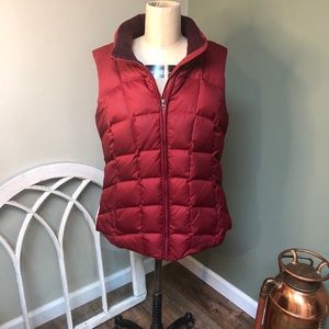 Eddie Bauer Burgundy/Wine Puffer Vest